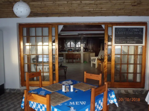 C-Mew Guest House