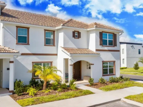 Wonderful 5 Bedroom w/ Pool Close to Disney 4801