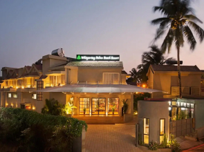 Whispering Palms Beach Resort