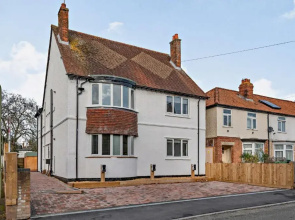 Glanville Road, Apartments
