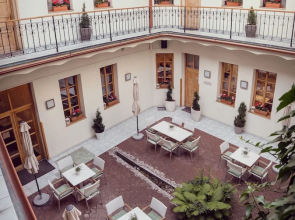City Residence Apartment Hotel