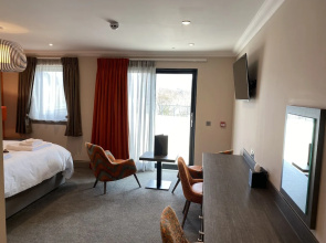 Taransay House