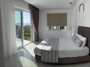 Oceana Suites