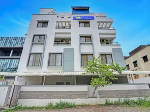 Fabhotel Royal Inn I