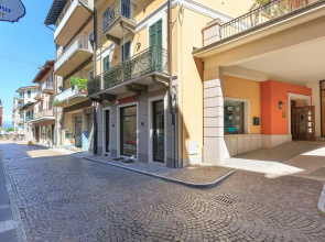 Dolfin - Nel Centro di Stresa - by Impero House