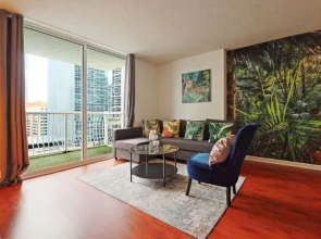 Suites R Us Brickell Bay Dr