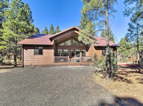 Pet-friendly Show Low Cabin: Near Hiking!