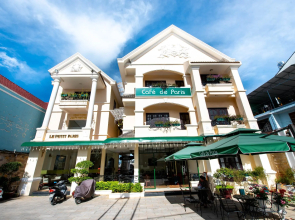 Le Petit Paris Hotel Dalat