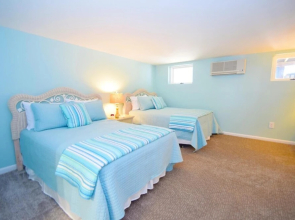 Harbour Island 21c 2 Bedroom Townhouse by RedAwning