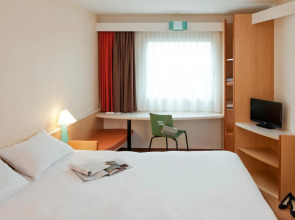 Seaview Patong Hotel