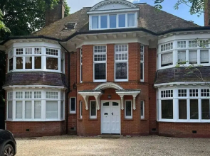 Luxury Family Home Central Bournemouth Sleeps 6
