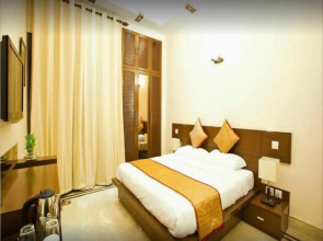 Evergreen Suites Defence Colony