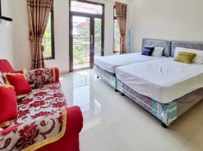 Urbanview Hotel Penginapan Ananda