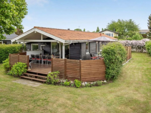 "Gisl" - 400m from the sea in Funen