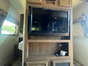RV1 Wonderful RV in the heart of MOVAL private freeparking Netflix