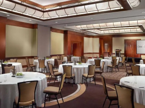 Omni Los Angeles Hotel at California Plaza