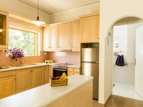 For4 seasons home1 near airport