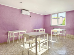 Ника (Кабардинка)