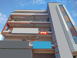 OYO Flagship 80633 Sai Mansion