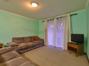 4/1 Maidstone Crescent