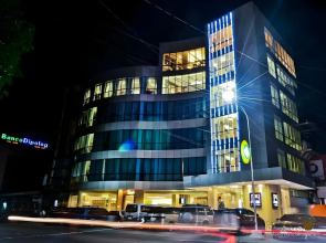 D' Hotel and Suites