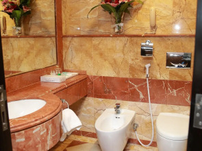 Sharjah Palace Hotel