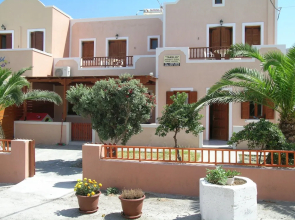 Tarelis Apartments & Studios