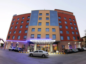Sunday Hotel Kingdom Towers Formerly Warwick Al Dabab Hotel