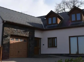 Captivating 4-bed House in West Wales