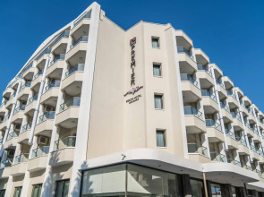 Premier Nergis Beach