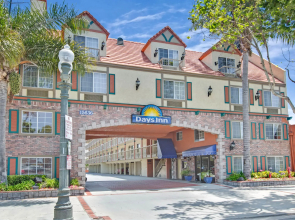 Days Inn by Wyndham Los Angeles LAX/South Bay/Beach City LA