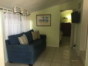 Sunset Cove Beach Resort