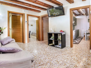 Venice Dream House Tosca