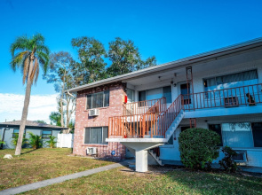 Clearwater Cove - 2344 Shelley St 1 Bedroom Condo