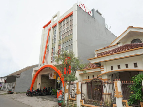 OYO 450 Semampir Residence