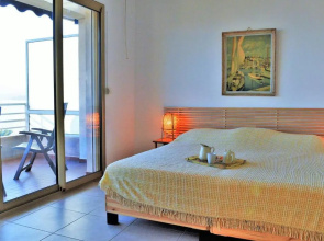 Appartement Le Lavandou, 2 pièces, 4 personnes - FR-1-251-379