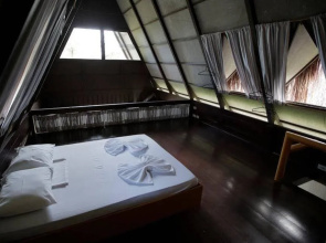 Tropicos Inn