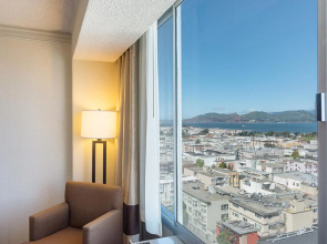 Comfort Inn by the Bay