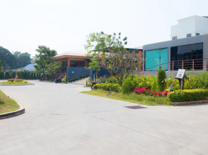 Woraburi The Ritz Resort & Spa