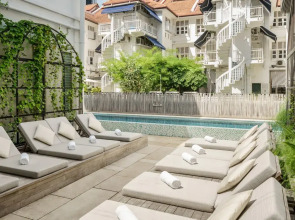 Maxwell Reserve Singapore, Autograph Collection