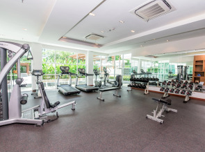 Курортный отель Fishermen's Harbour Urban Resort