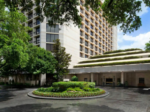 Houston Grand Hotel - River Oaks