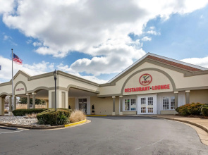 Clarion Inn Falls Church - Arlington