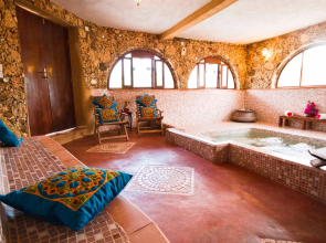 Samaki Lodge