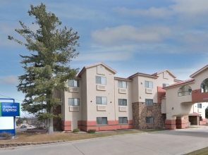Holiday Inn Express Show Low by IHG