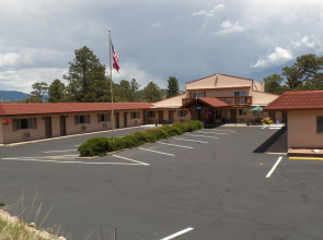 Peak To Peak Lodge