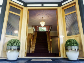 Hamurana Lodge