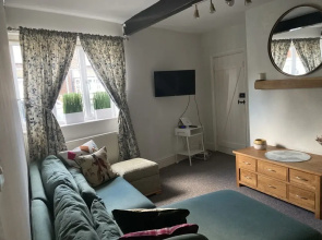 Ask 4 Discount, Best 3-bed House in Manchester