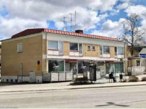 Yksiö 1 km jokirannasta föriltä/ 2 km torilta