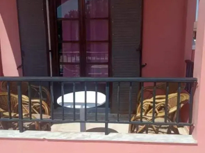Ektor Apartments @Swimming Pool